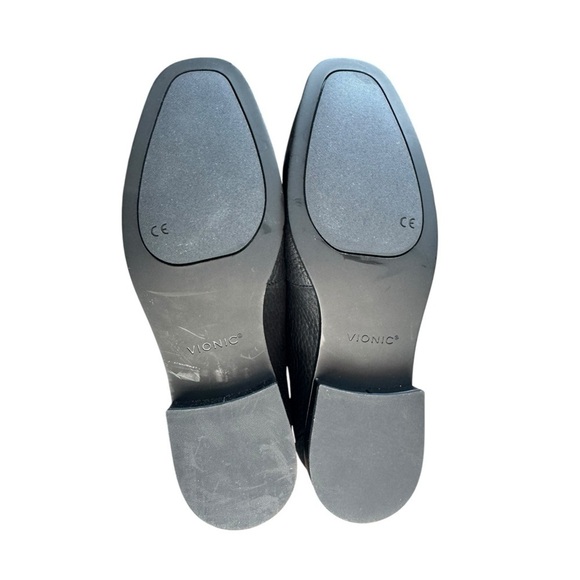 New! Vionic Sellah Leather Loafers - Picture 4 of 8